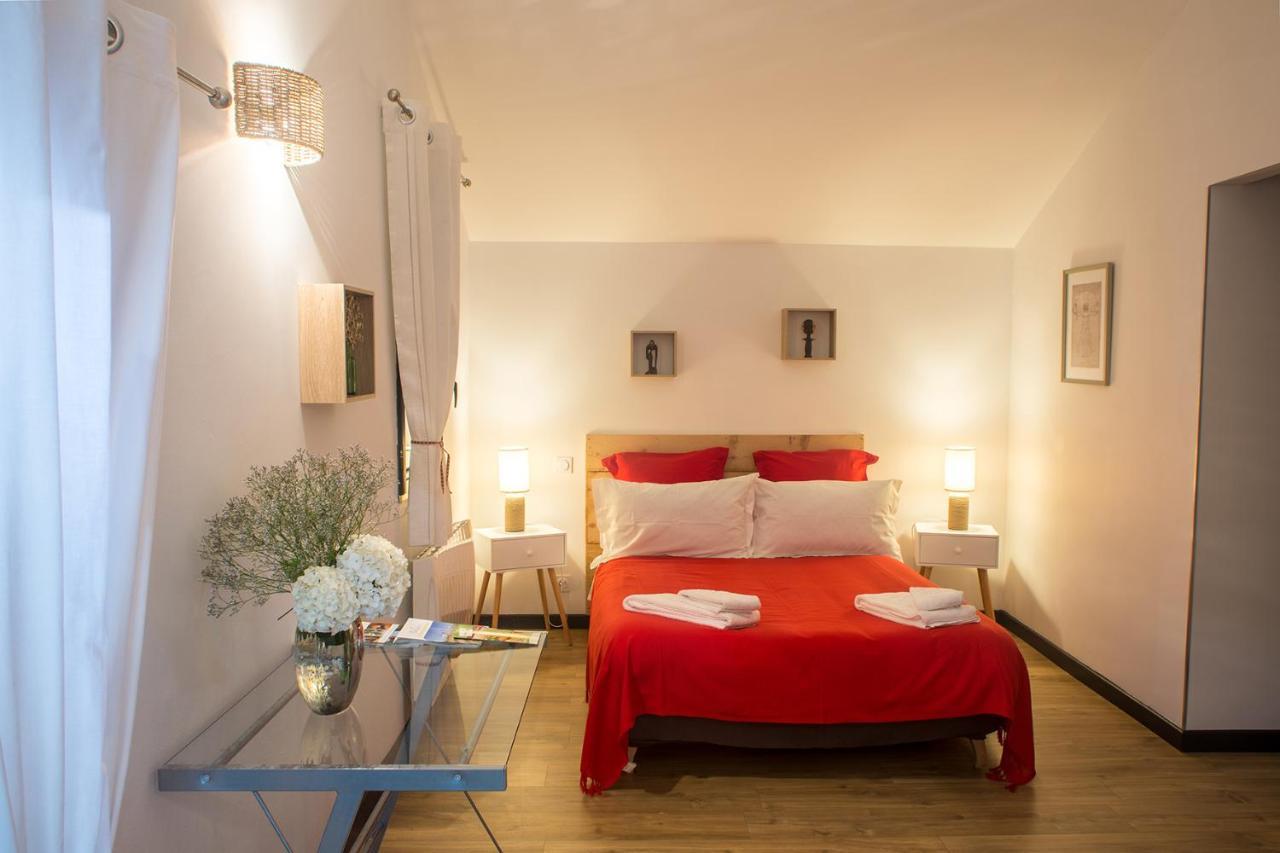 Maison Maupas Chambre Rouge Bed and Breakfast Bellesserre Esterno foto